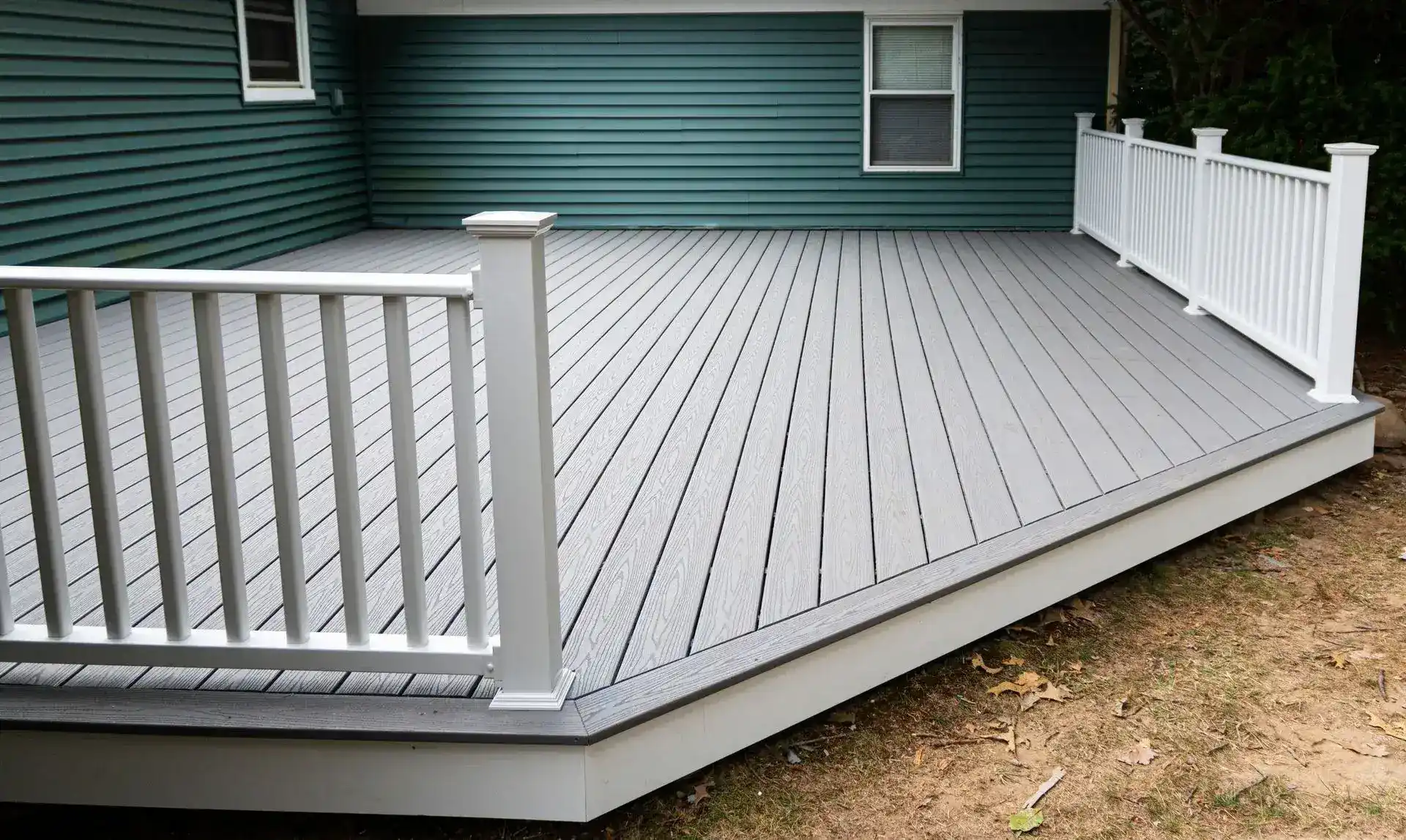 Composite deck with railing system
